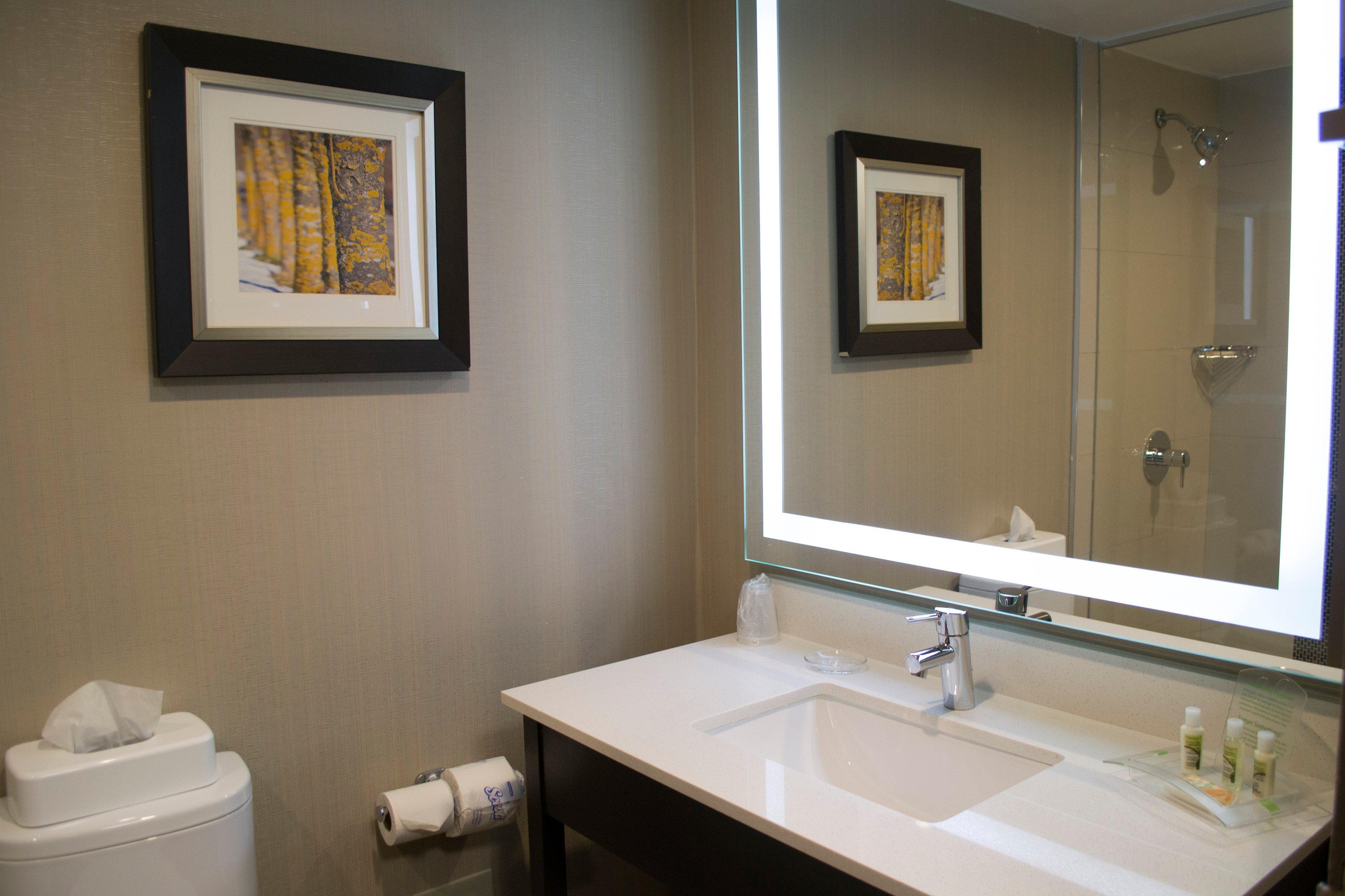 Holiday Inn Sudbury By Ihg Zewnętrze zdjęcie